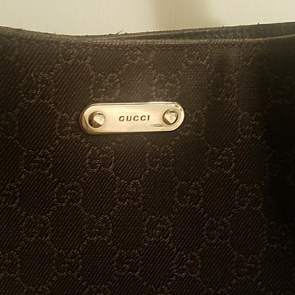 Gucci - Picture 2 of 5